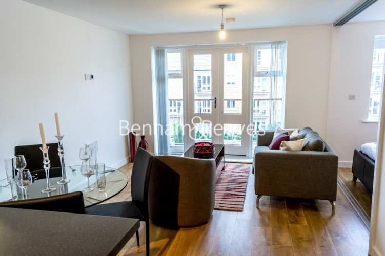 1  bedroom flat to rent in Park Lodge Avenue, West Drayton, UB7-image 5