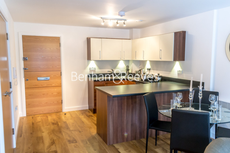 1  bedroom flat to rent in Park Lodge Avenue, West Drayton, UB7-image 10