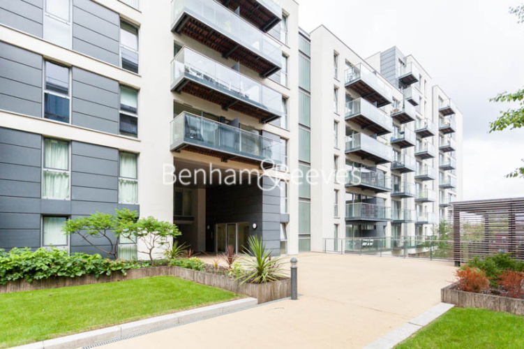 2  bedrooms flat to rent in Station Approach, Hayes, UB3-image 5