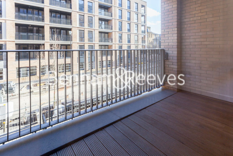 2  bedrooms flat to rent in Holman Drive, Norwood Green, UB2-image 5