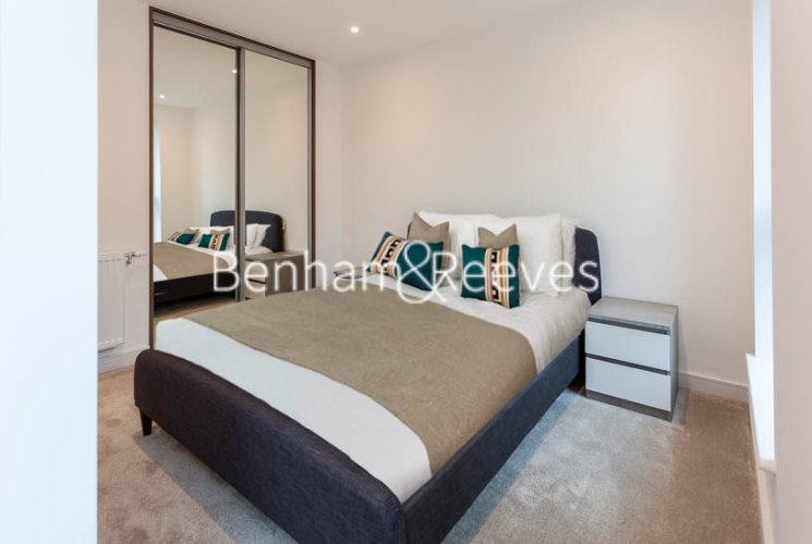 1  bedroom flat to rent in Accolade Avenue, Southall, UB1-image 3