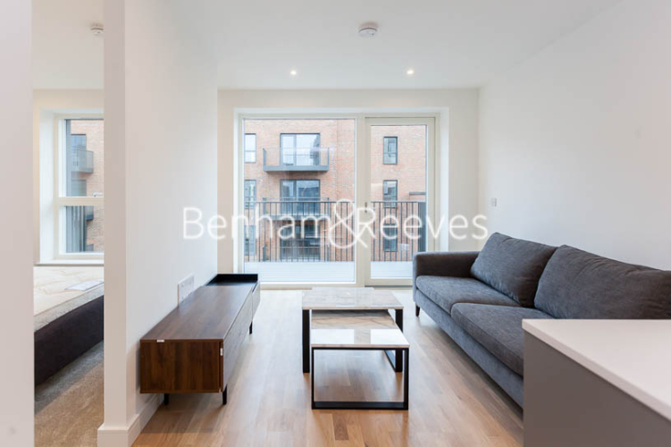 1  bedroom flat to rent in Accolade Avenue, Southall, UB1-image 8