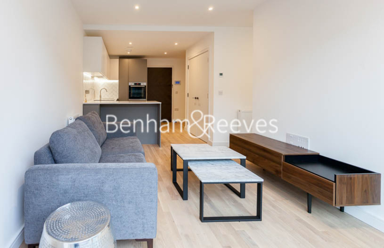 1  bedroom flat to rent in Accolade Avenue, Southall, UB1-image 10