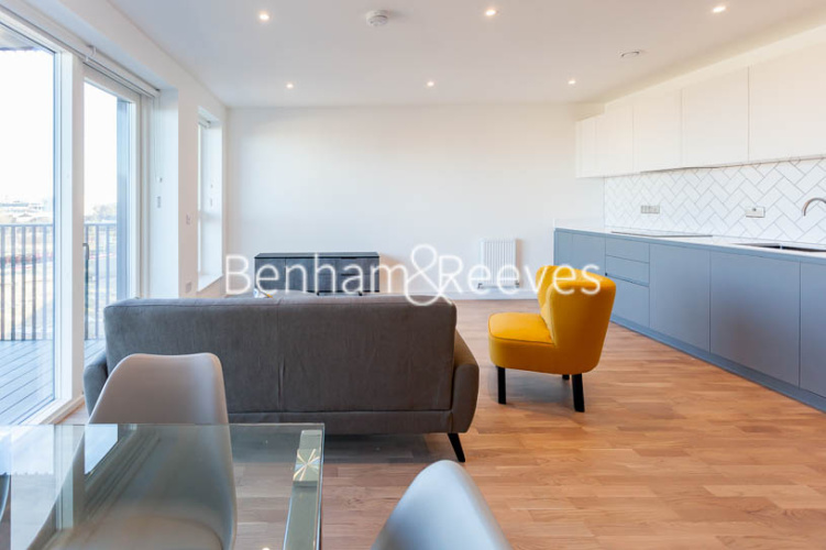 2  bedrooms flat to rent in Accolade Avenue, Southall, UB1-image 10