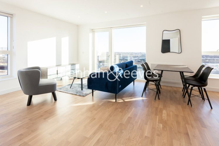 2 bedrooms flat to rent in Accolade Avenue, Southall, UB1-image 8