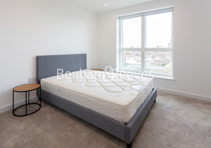 2  bedrooms flat to rent in Edwin House, Accolade Avenue, UB1-image 15