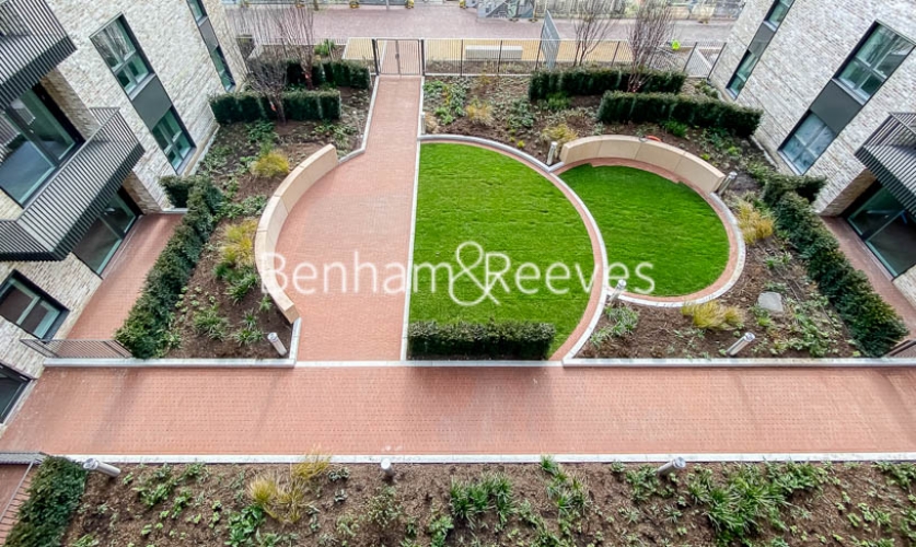 1  bedroom flat to rent in Accolade Avenue, Southall, UB1-image 6