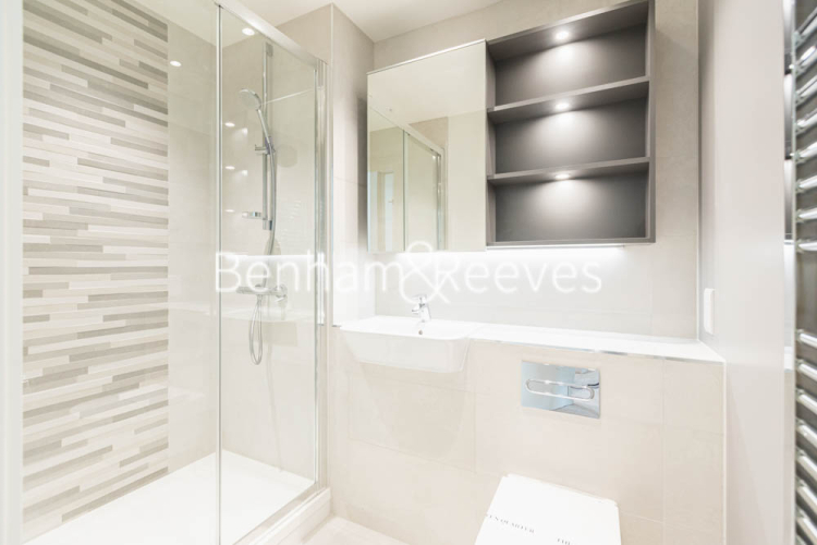 2  bedrooms flat to rent in Greenleaf Walk, Southall, UB1-image 4