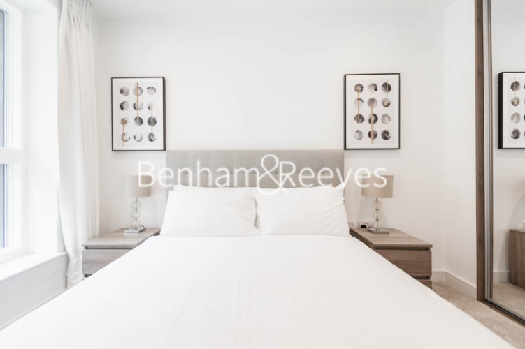 1 bedroom flat to rent in Greenleaf Walk, Southall, UB1-image 12