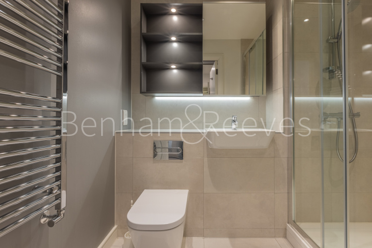 2  bedrooms flat to rent in Accolade Avenue, Southall, UB1-image 11
