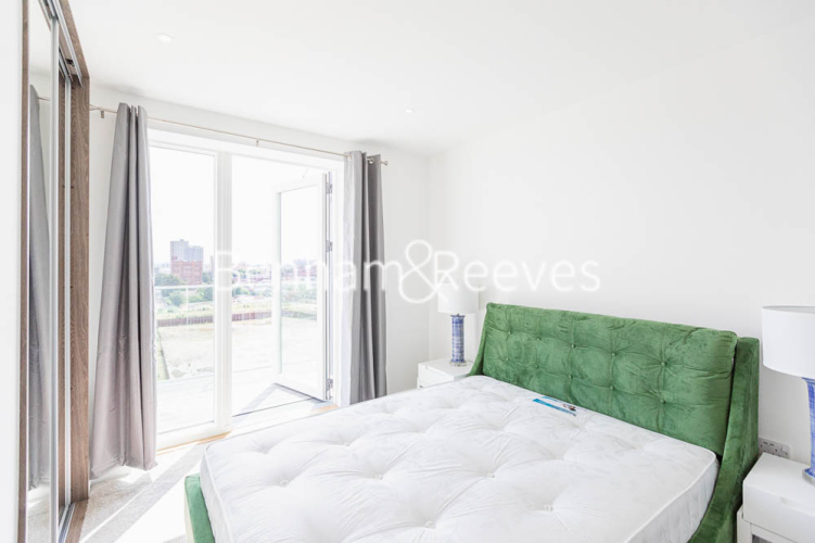 2 bedrooms flat to rent in Accolade Avenue, Southall, UB1-image 8