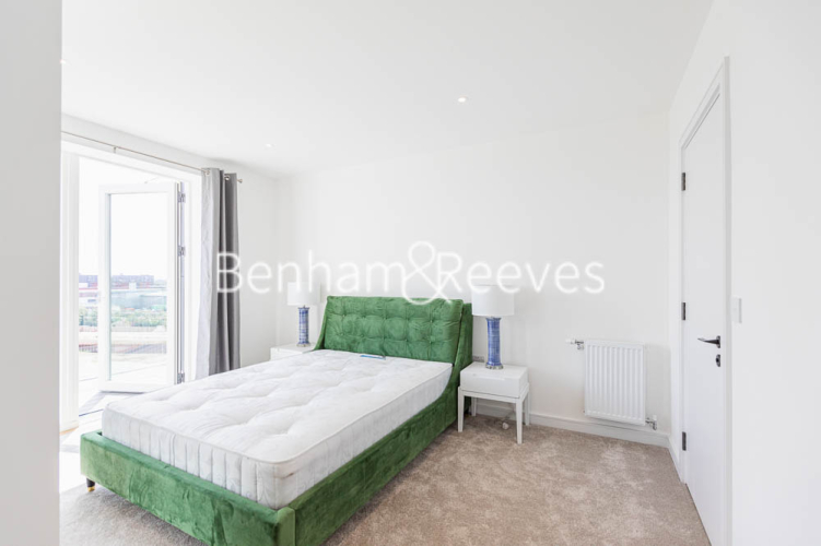 2 bedrooms flat to rent in Accolade Avenue, Southall, UB1-image 11