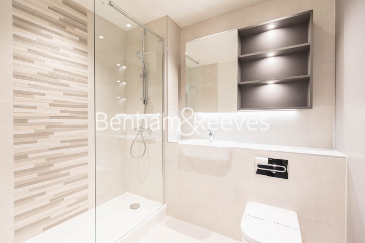 1  bedroom flat to rent in Greenleaf Walk, Southall, UB1-image 4