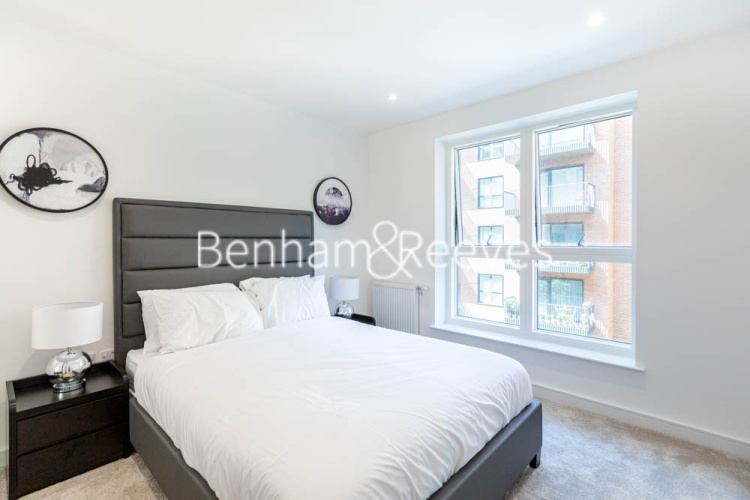 1  bedroom flat to rent in Accolade Avenue, Southall, UB1-image 8