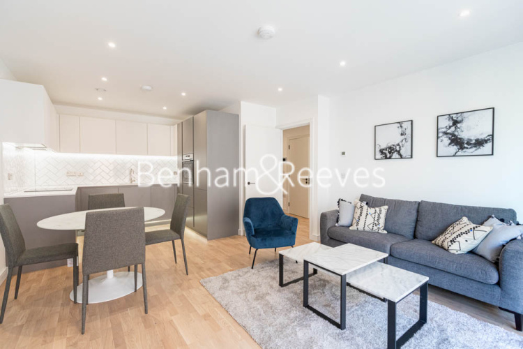 1  bedroom flat to rent in Accolade Avenue, Southall, UB1-image 12