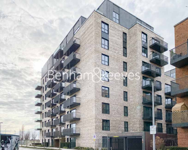 1  bedroom flat to rent in Greenleaf Walk, Southall, UB1-image 6