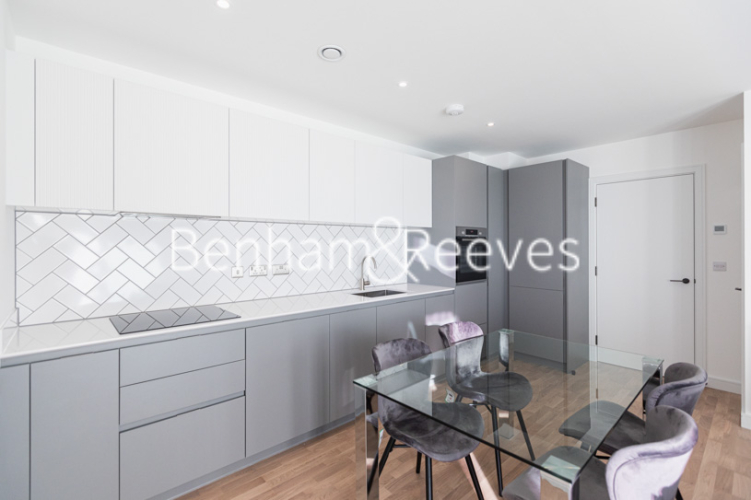 1 bedroom flat to rent in Cedrus Avenue, Southall, UB1-image 2