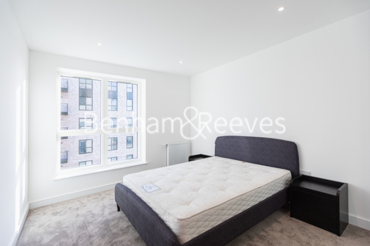 1 bedroom flat to rent in Cedrus Avenue, Southall, UB1-image 3