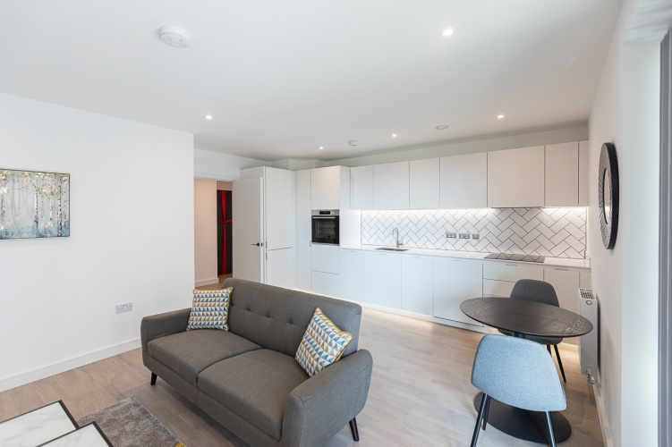 1  bedroom flat to rent in Cedrus Avenue, Southall, UB1-image 6