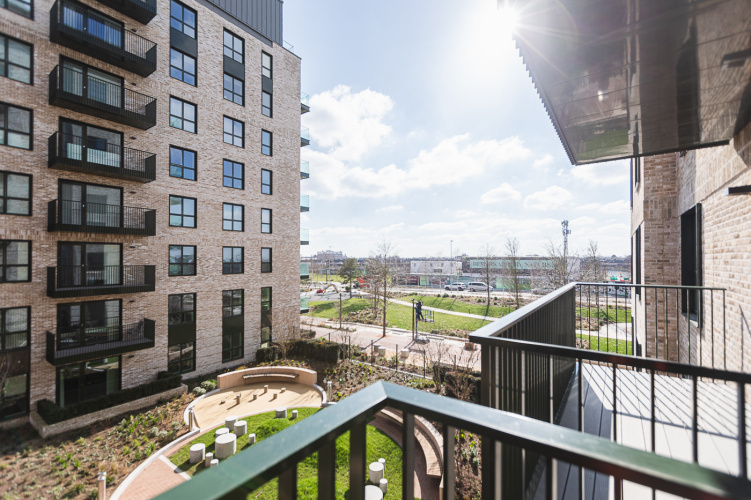 1  bedroom flat to rent in Cedrus Avenue, Southall, UB1-image 9