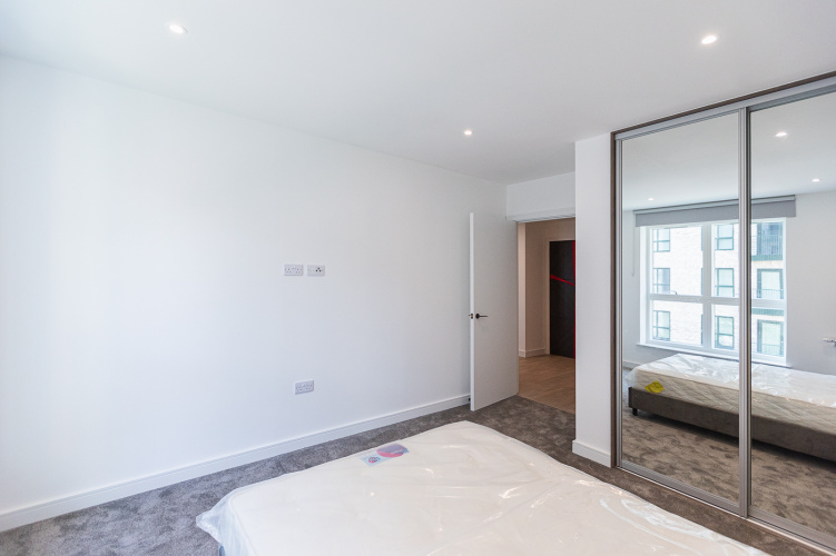 1  bedroom flat to rent in Cedrus Avenue, Southall, UB1-image 14