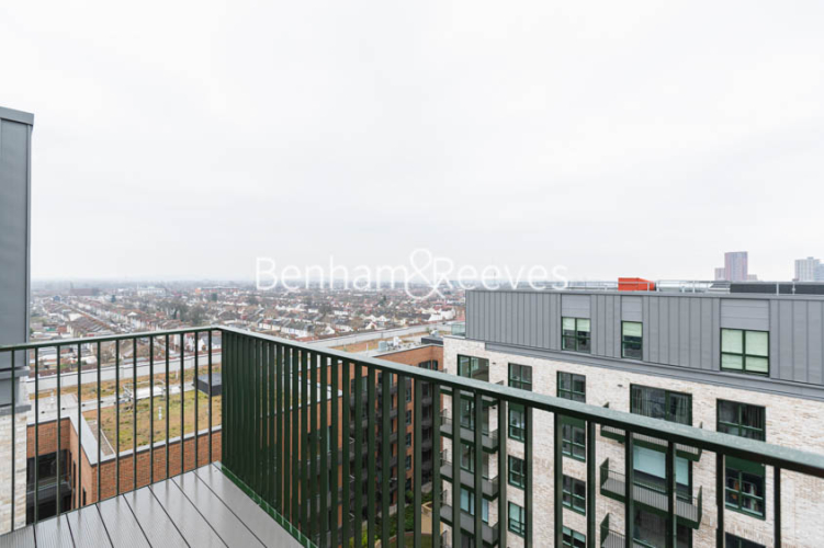 1  bedroom flat to rent in Cedrus Avenue, Southall, UB1-image 6