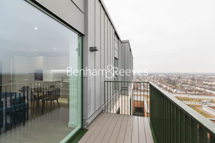 1 bedroom flat to rent in Cedrus Avenue, Southall, UB1-image 11