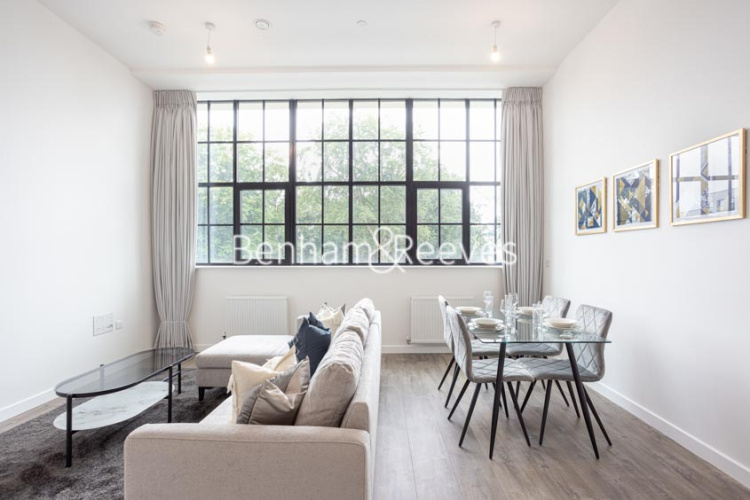 1  bedroom flat to rent in Carnation Gardens, Hayes, UB3-image 8