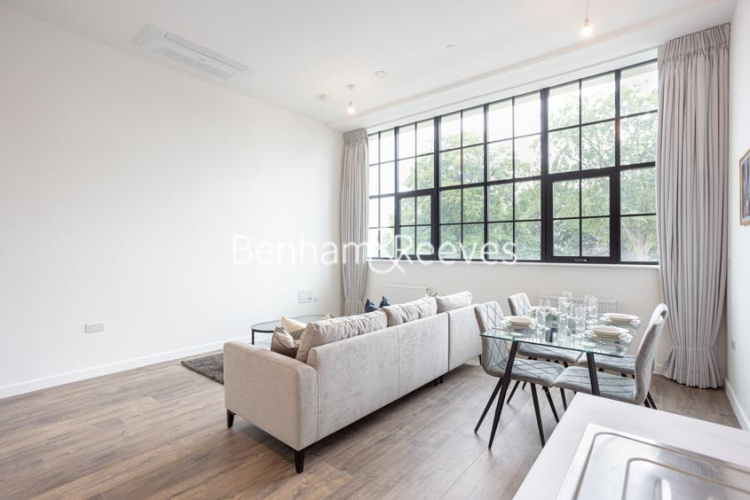 1  bedroom flat to rent in Carnation Gardens, Hayes, UB3-image 11