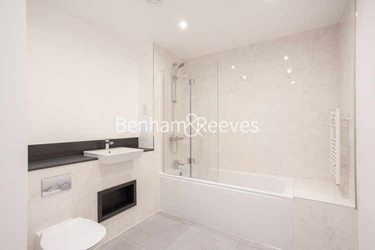 1 bedroom flat to rent in Carnation Gardens, Hayes, UB3-image 4