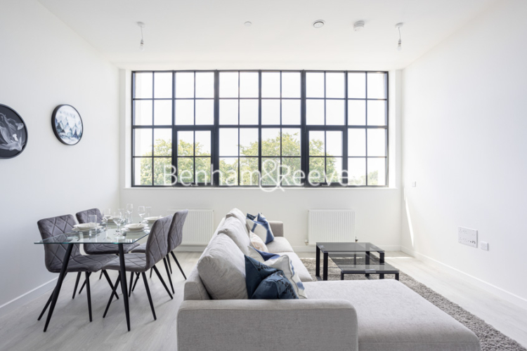 1  bedroom flat to rent in Carnation Gardens, Hayes, UB3-image 12