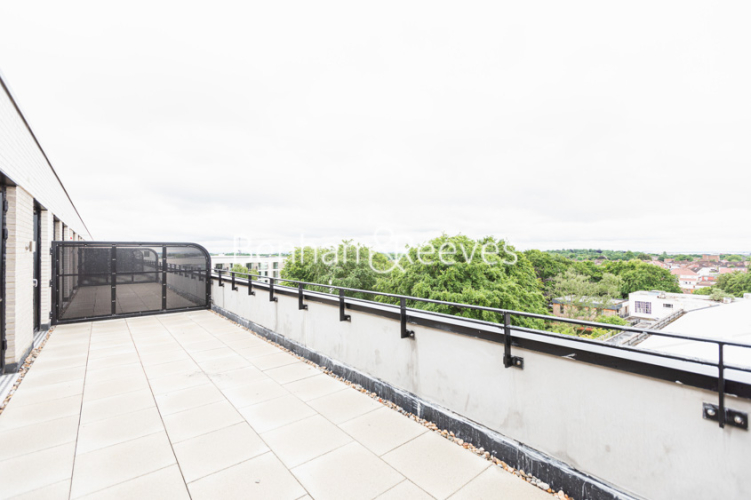 2  bedrooms flat to rent in Carnation Gardens, Hayes, UB3-image 5