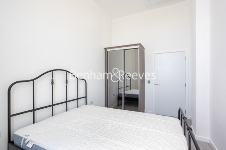 2  bedrooms flat to rent in Carnation Gardens, Hayes, UB3-image 6