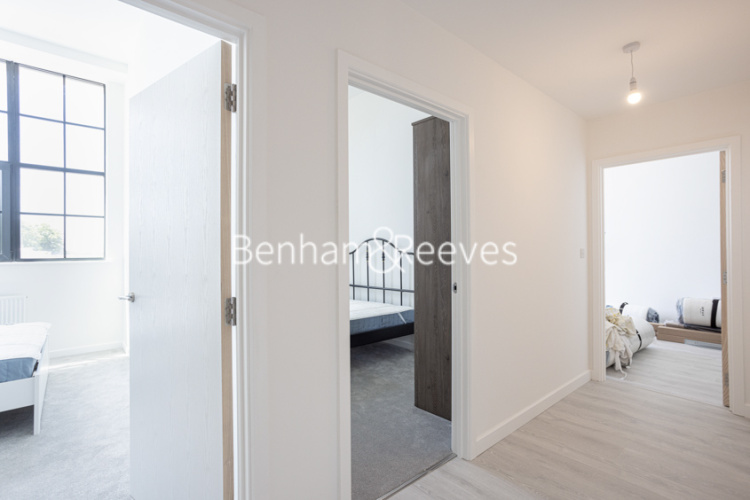 2  bedrooms flat to rent in Carnation Gardens, Hayes, UB3-image 10