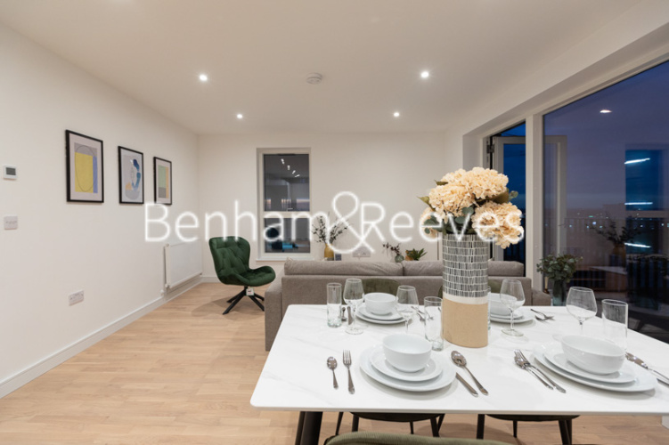 2  bedrooms flat to rent in Sibley House, Cedrus Avenue, UB1-image 11