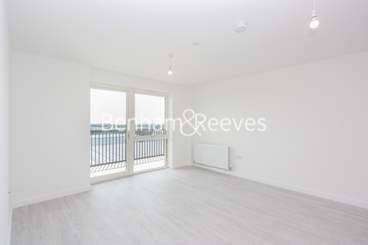 1  bedroom flat to rent in Farine Avenue, Hayes, UB3-image 1