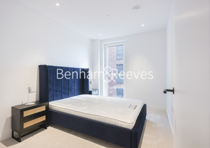 2 bedrooms flat to rent in Cedrus Avenue, Southall, UB1-image 8
