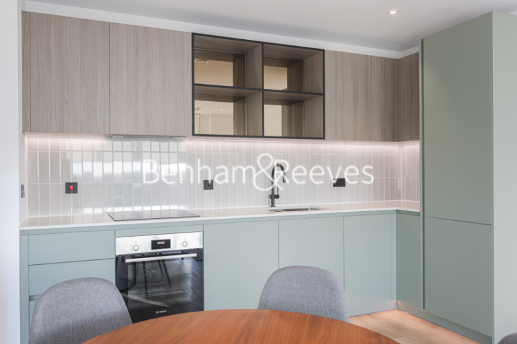 2  bedrooms flat to rent in Cedrus Avenue, Southall, UB1-image 2