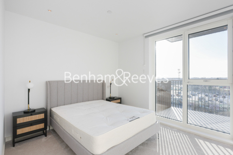 2  bedrooms flat to rent in Cedrus Avenue, Southall, UB1-image 9