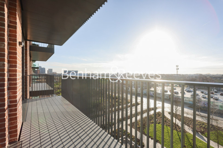2  bedrooms flat to rent in Cedrus Avenue, Southall, UB1-image 11