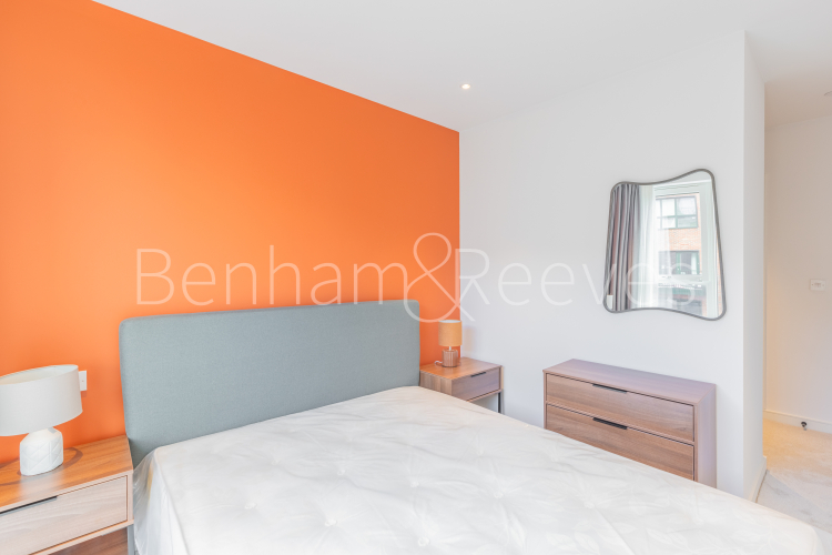 2 bedrooms flat to rent in Cedrus Avenue, Southall, UB1-image 17