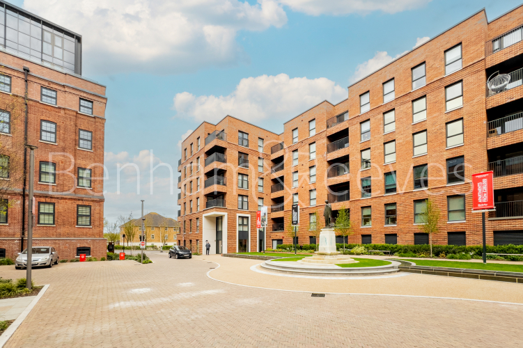 1 bedroom flat to rent in Exploration Way, Slough, SL1-image 7