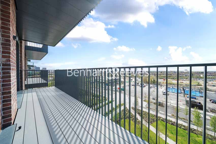 2  bedrooms flat to rent in Cedrus Avenue, Southall, UB1-image 6