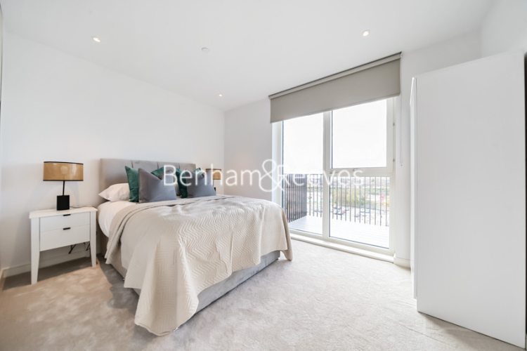2 bedrooms flat to rent in Cedrus Avenue, Southall, UB1-image 11