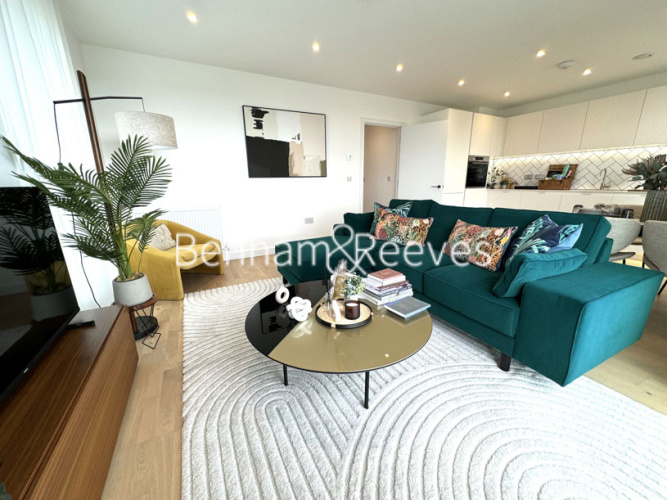 2  bedrooms flat to rent in Sibley House, Accolade Avenue, UB1-image 1