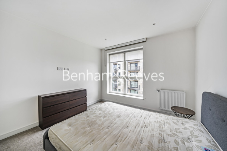 1  bedroom flat to rent in Greenleaf Walk, Southall, UB1-image 18
