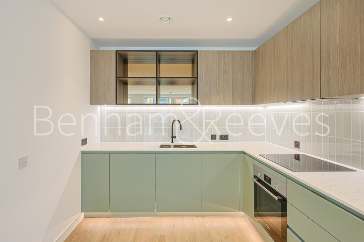 1  bedroom flat to rent in Cedrus Avenue, Southall, UB1-image 2