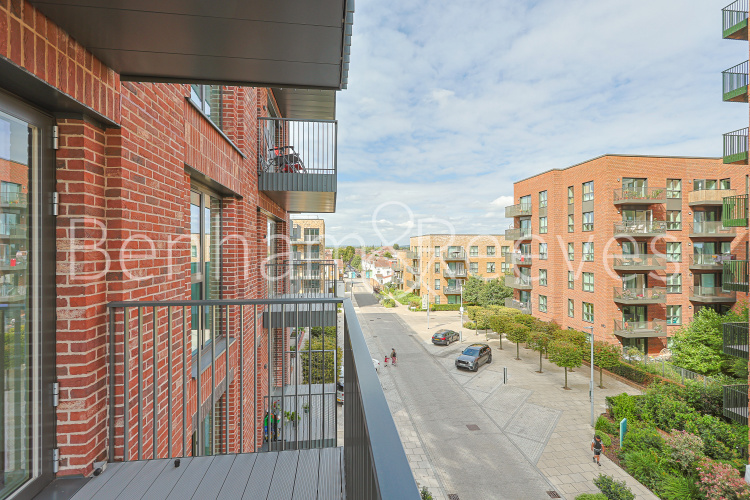 1  bedroom flat to rent in Cedrus Avenue, Southall, UB1-image 10