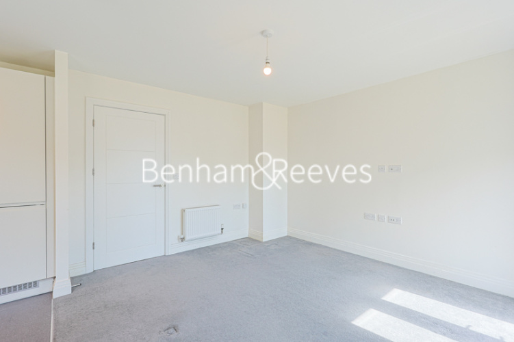 1  bedroom flat to rent in Palomino Close, Hayes, UB4-image 8