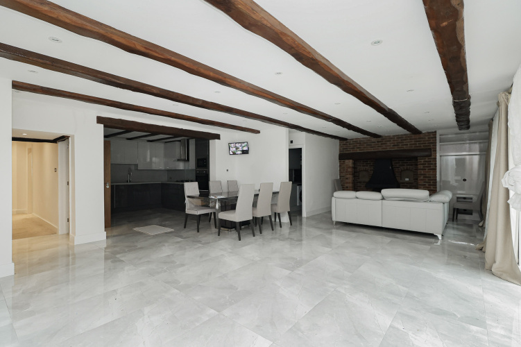 5  bedrooms house to rent in Swakeleys Road, Uxbridge, UB10-image 13